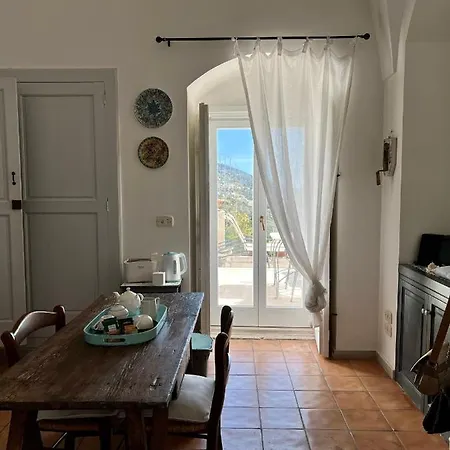 Manganaro Apartman Monte SantʼAngelo